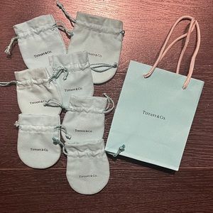 Spare Tiffany jewelry pouches x7 and shopping bag